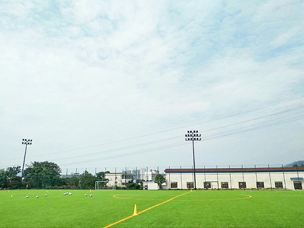 人造草坪场地